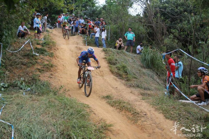长期山地自行车越野
车架 闪电 蚕涌 SCOTT
