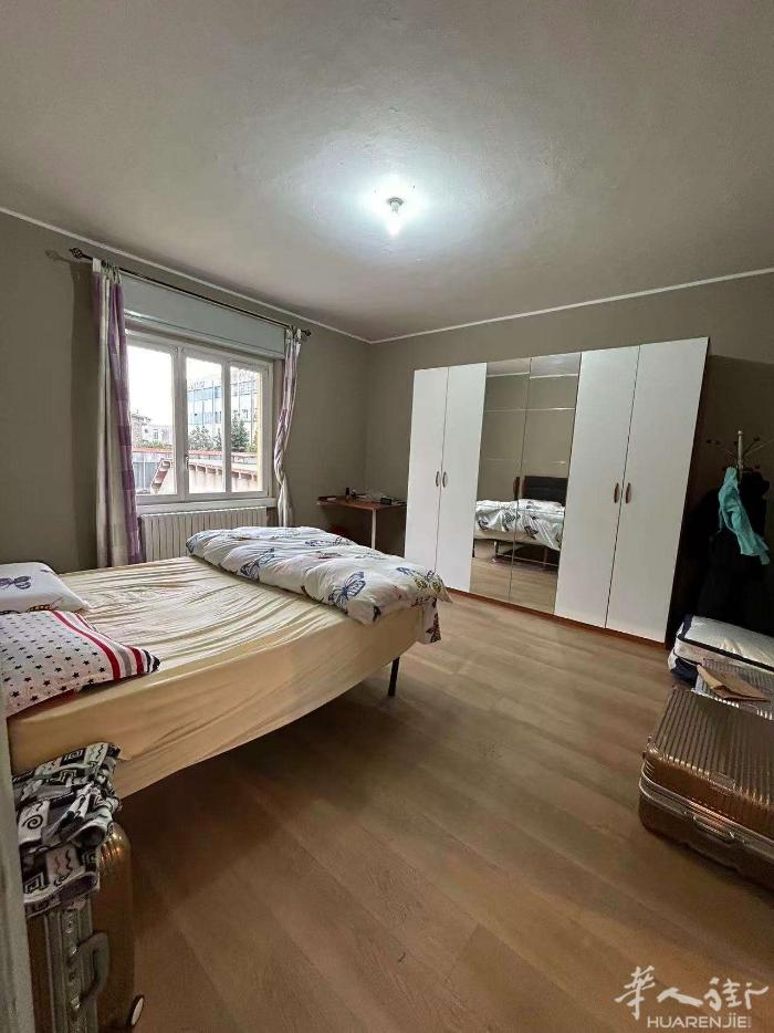米兰边 Lecco，房间出租， 区域：近火车站，和理工校区， 楼层：1楼， 平方