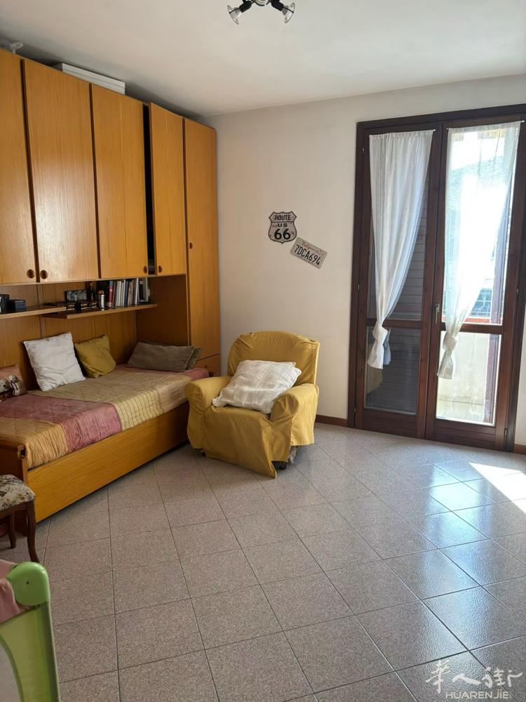 casale 住家出售：3房一厅加厨房，住家130平 ，加洗衣房25 平 ➕仓库