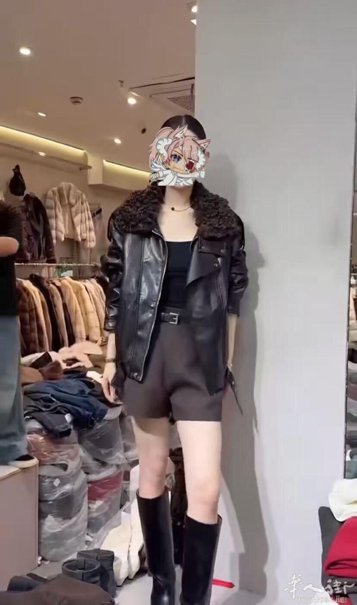 中高端女装接受预定！ 路过的姐妹加微信收藏一下哦！微信号：yx