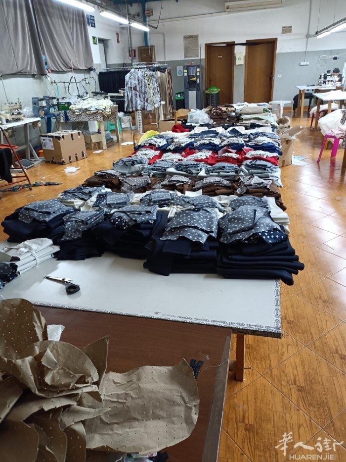 曼托瓦附近小城市布衣工厂招车工2对夫妻最佳备居留可签工，做上衣为主，模特固定货源