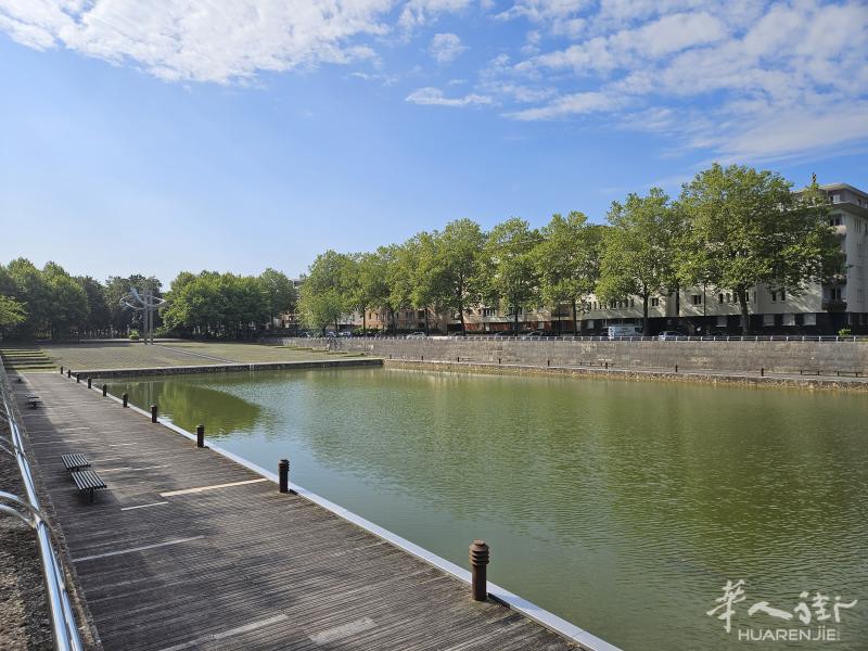 出租 Guyancourt（78280）三居室带阳台公寓 - 61平方米带车库