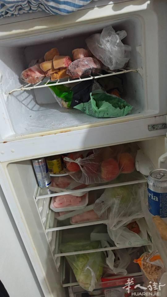 出售二手冰箱，价格便宜，再送你一个十八寸大的高压锅