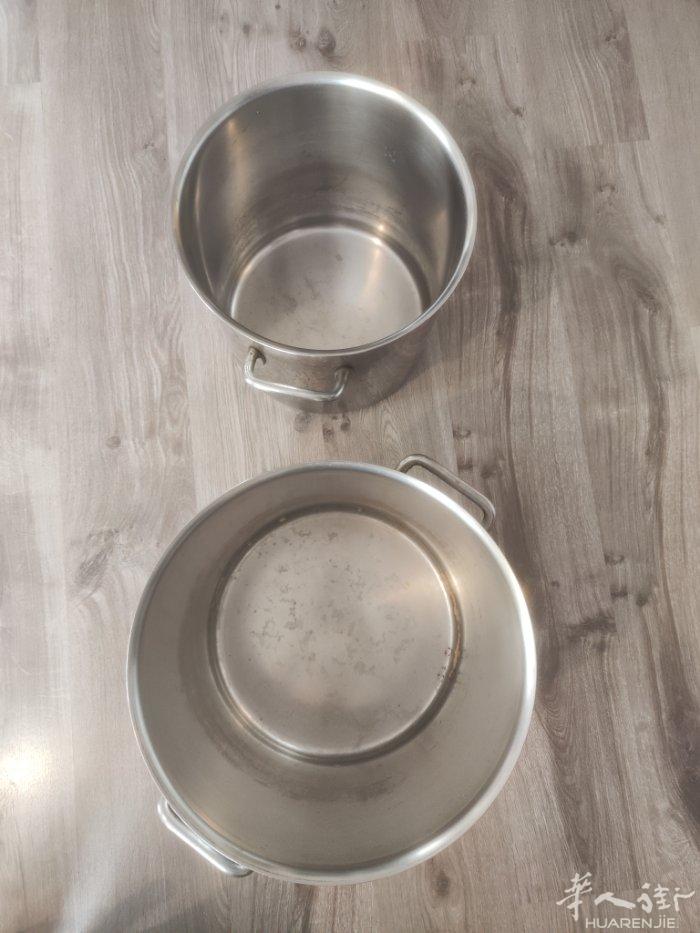 自己餐馆用过的两个尺寸36x34尺寸而二32x30两个一起100分开拿60欧一个