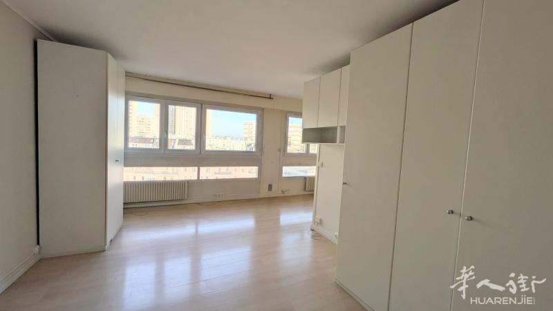 Maison Blanche / Place d’italie 大studio 带车库
