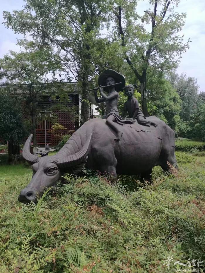 谁🈶需要登记住家证明的说一声哈！地区是马德里usera。电话号码是688005
