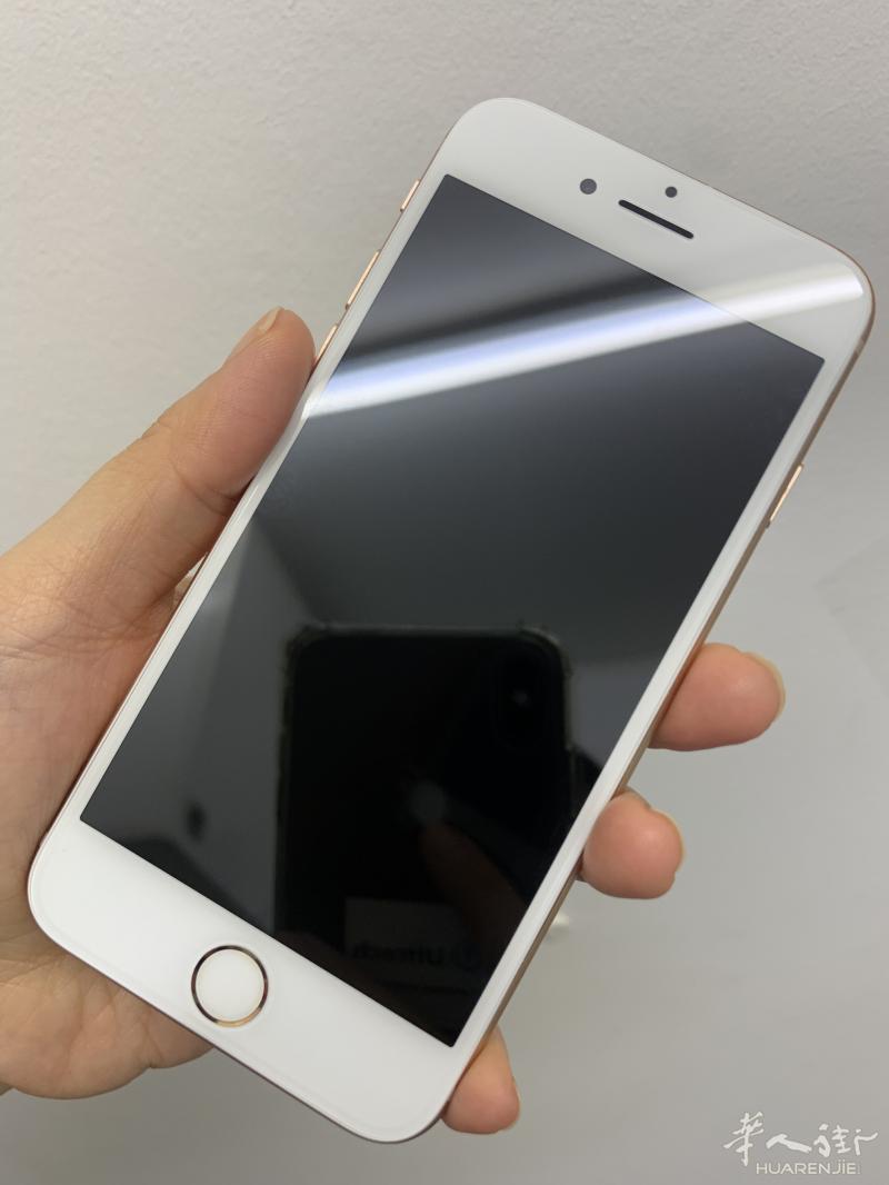 iPhone 8 99新｜256GB｜€140｜  高性价比现货
