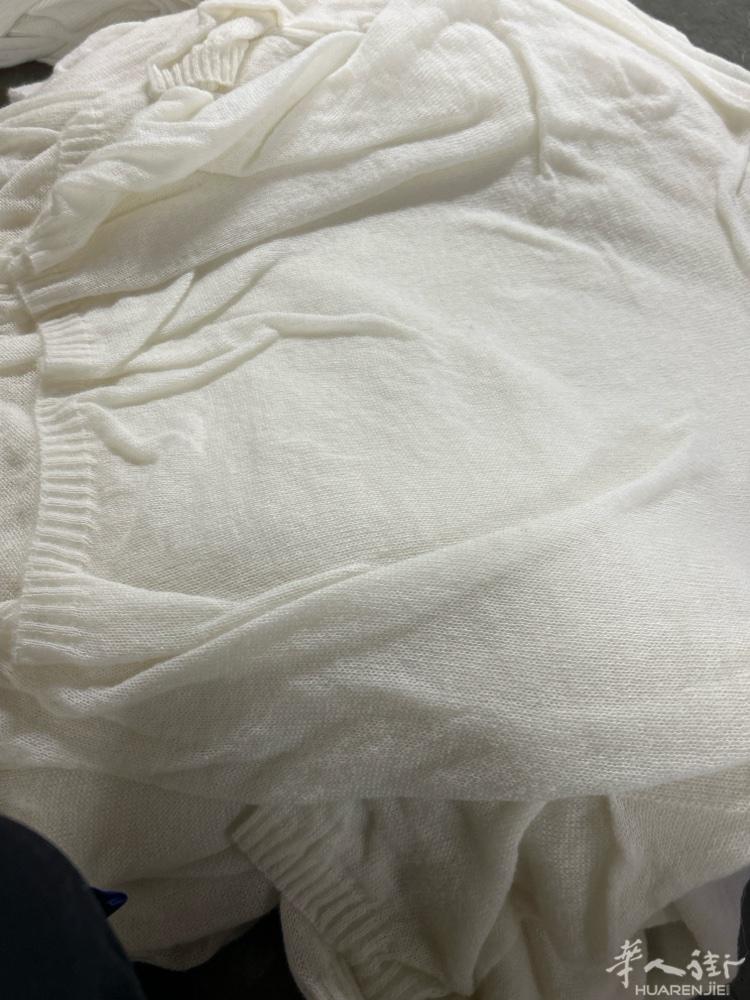 织衫𠂆招手工一名