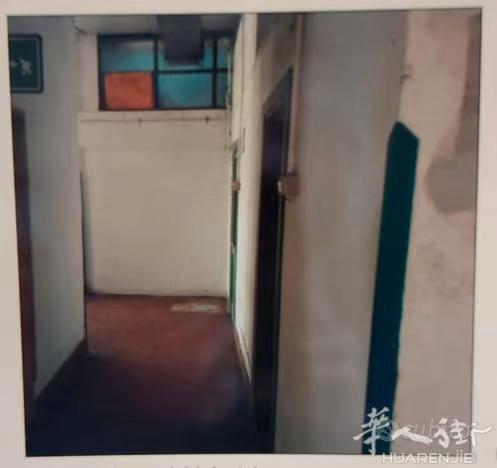 Brescia 出售厂房  私人电话☎️：+39 339 458 0210  实