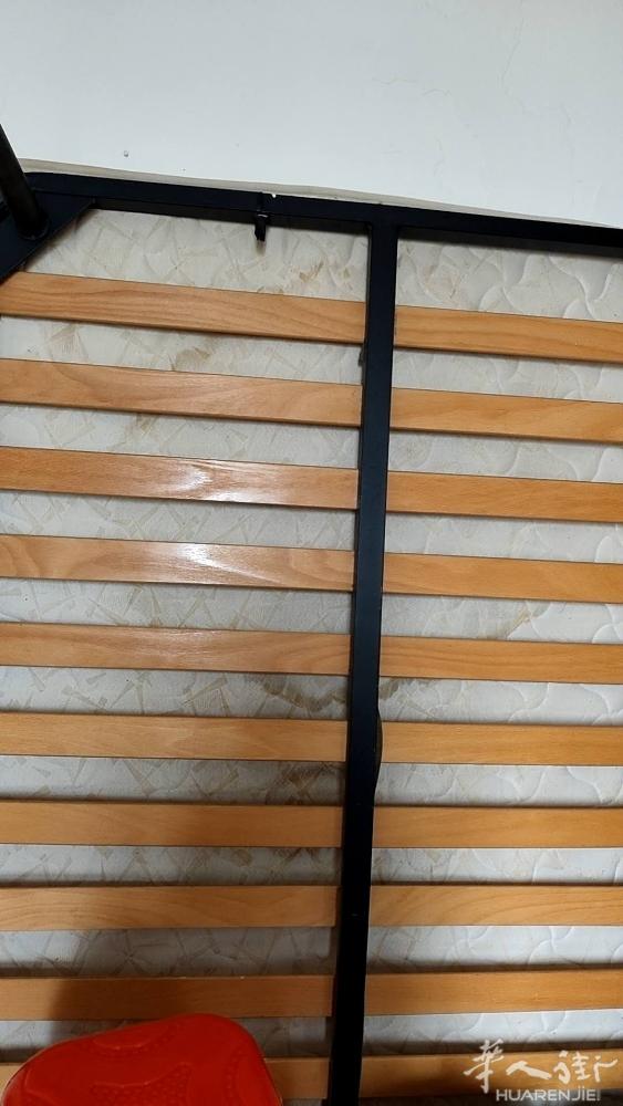 床垫床架一起免费 有需要的自取