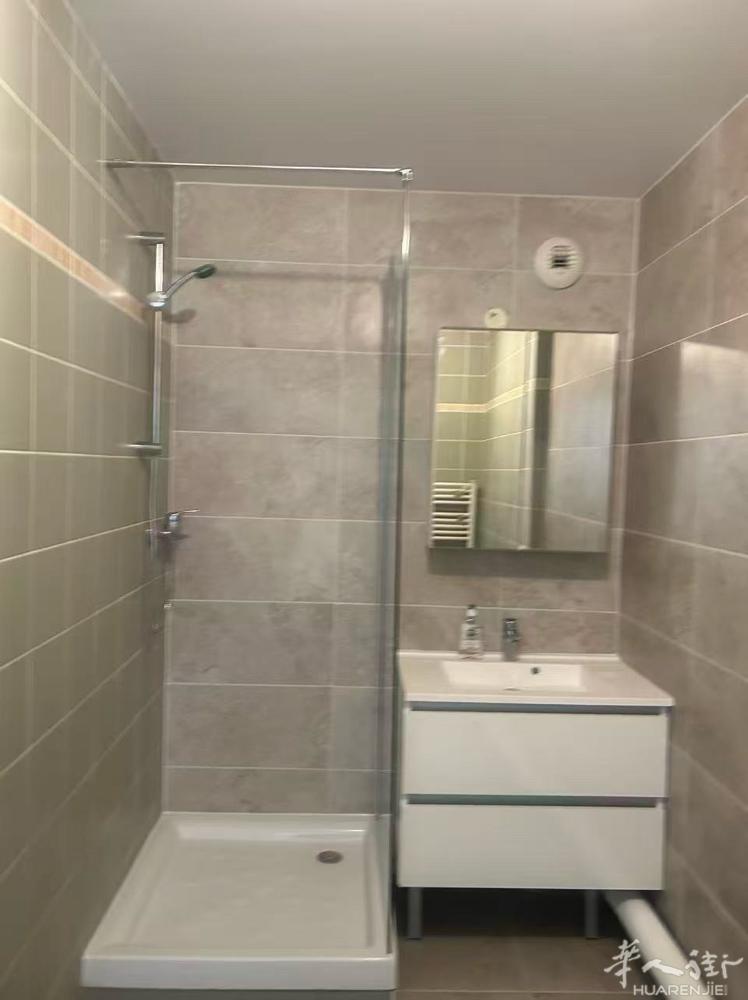 【巴黎近郊 Thiais 独立一居室出租｜33㎡｜850€/月｜2月1日起租