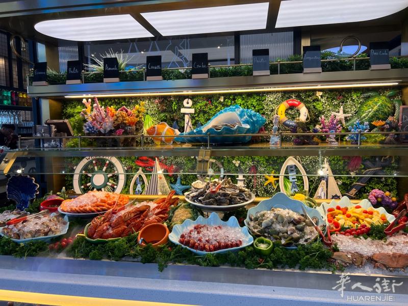 大家好，有需要二手自助餐厅所有设备和请联系我们（自助餐台冷热，刀叉柜，餐具，一句