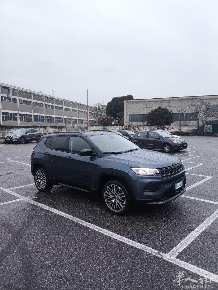 米兰机场接送｜Jeep Compass