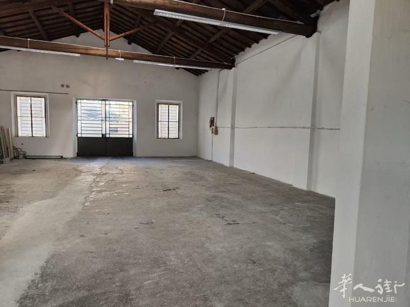 Sangiorgio a colonica 工厂220平方，房租1600没iva