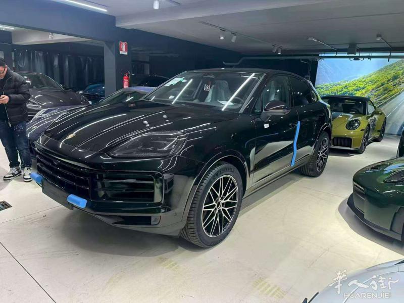 现车:新款保时捷 卡宴coupe 高配 新车  头枕刺绣 无钥匙进入 四驱空调