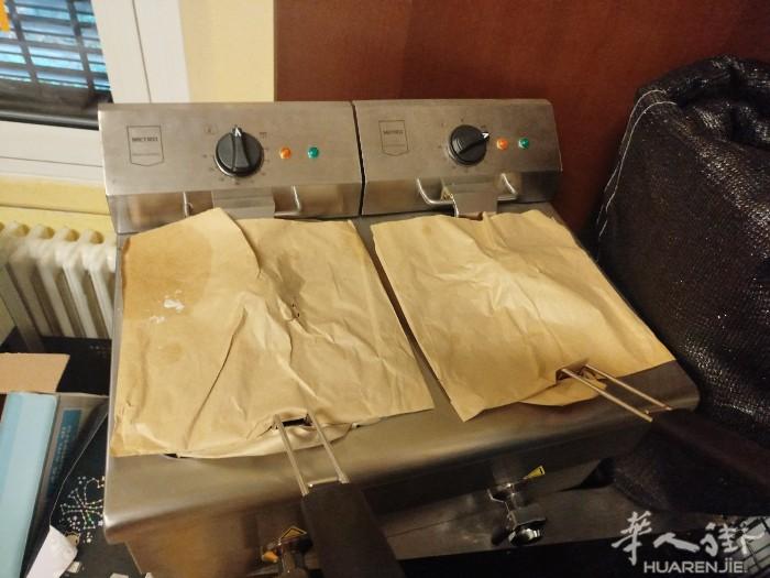 炸油机metro 卖没开始用全新的500买 现在300有需要的老板联系37784