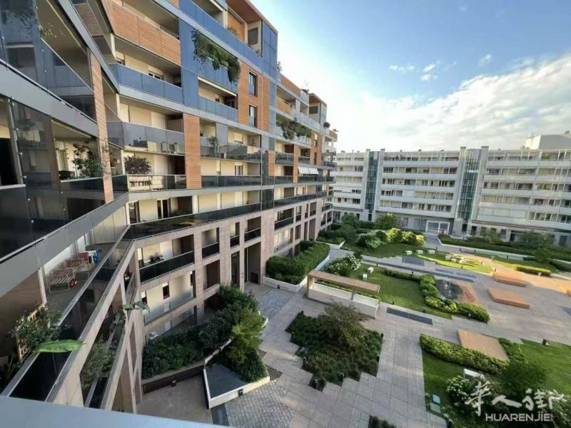 微信milanzufang001 米兰华人街高级公寓出租【高档社区住宅】【正规合