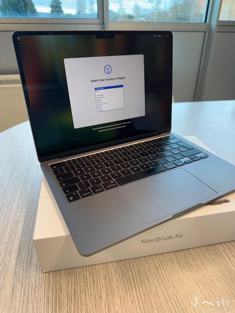 出售 MacBook Air 13.6 英寸 M2