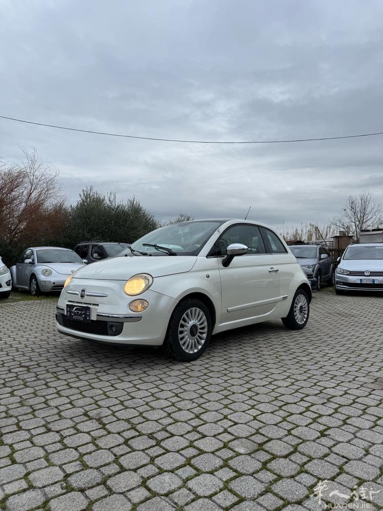 新手可开Fiat 500  1.2汽油  手动挡 11w公里 多功能方