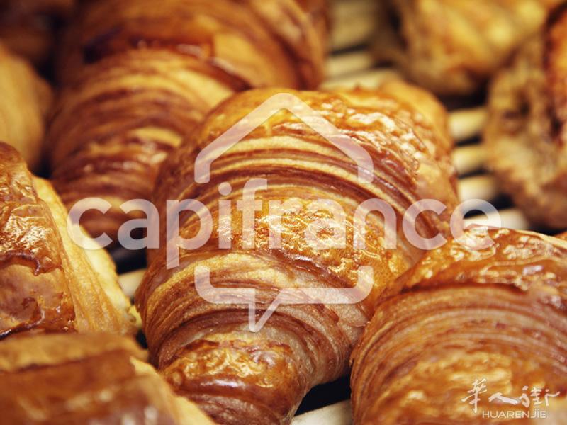 出售 – 位置优越的精美面包店  这家精美的面包店位于黄金地段，毗邻各种便利设施