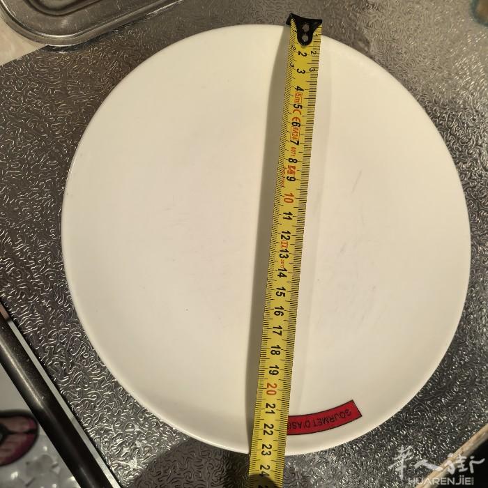 有盘子卖一个1.50 €需要老板请联系我哦谢谢电话0652639633