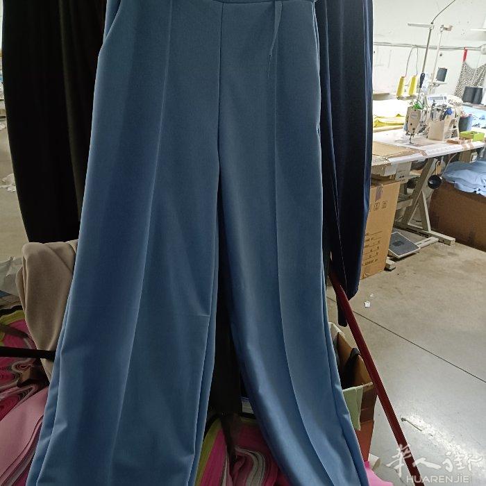 招布衣车工做裤子👖工场楼下住家楼上一年都忙工资月发