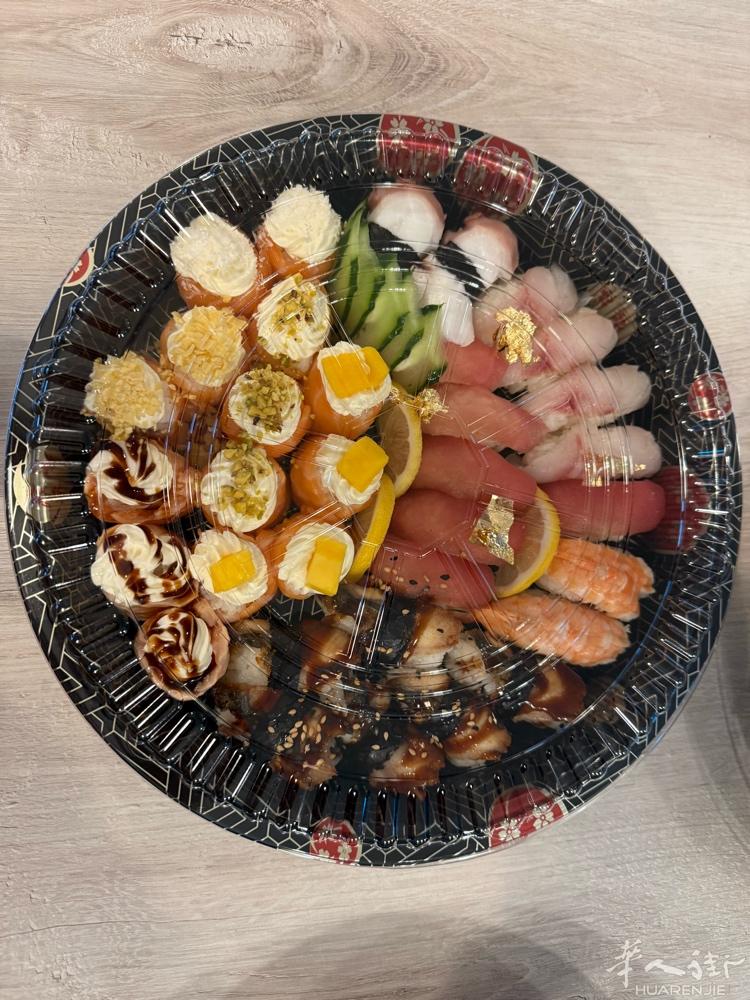 中日包餐招学徒跑堂一名，有拘留，有语言，温州人，满18周岁,Vx:ting775