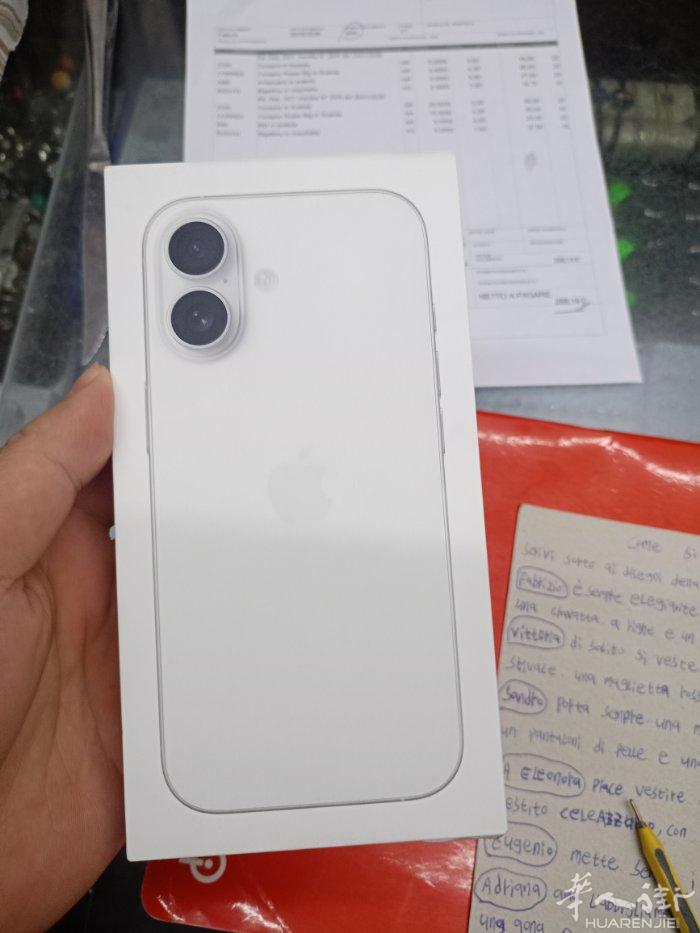 苹果17 256G 880欧 进货送的 yangkaidizhong weixi