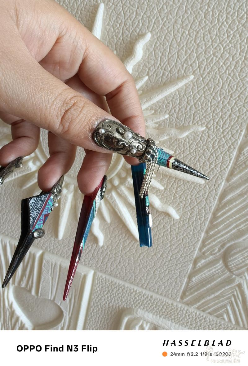 Alice nails 米兰专业美甲美容美发一体沙