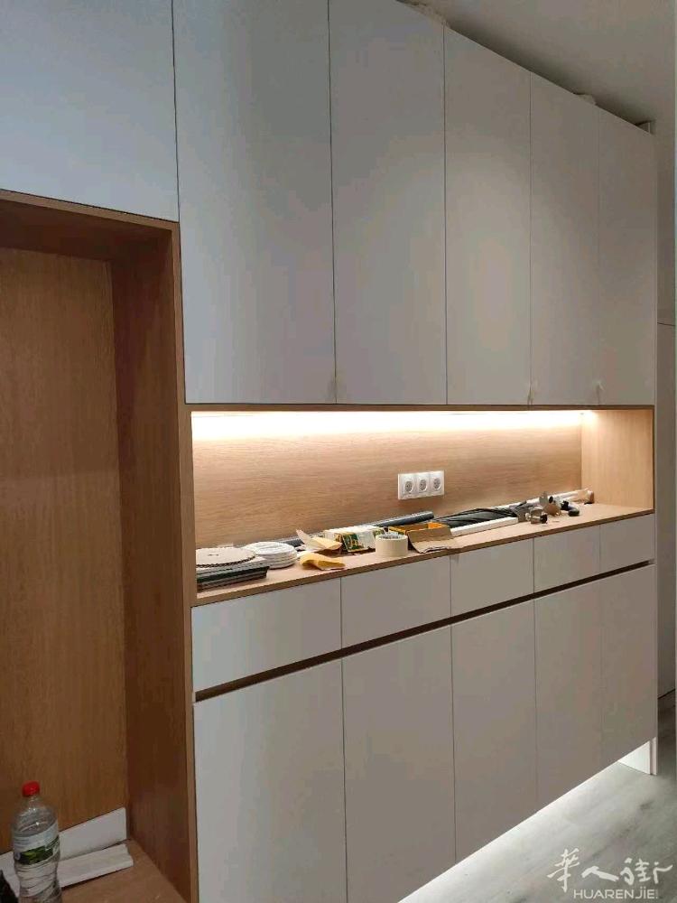 🉑承接房屋翻新/店铺翻新/展会搭建/ 🉑水电空调/刷墙/木工/地板 🉑定制