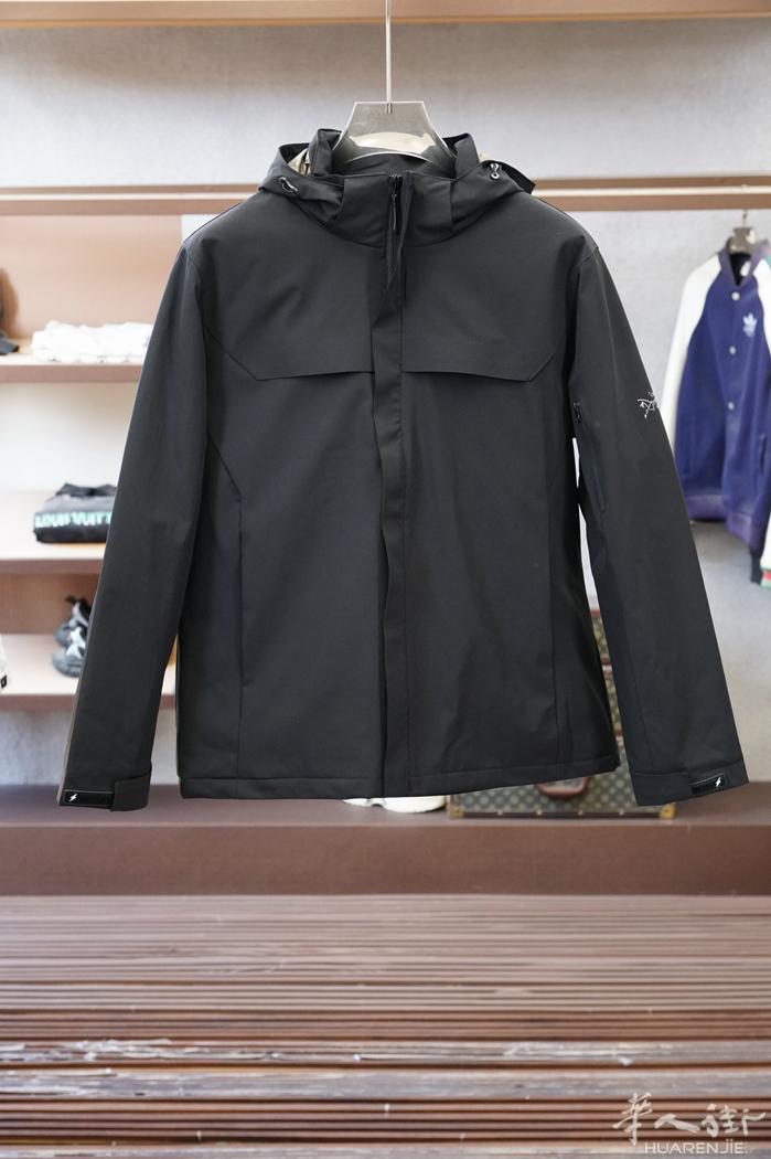135EUR始祖鸟/2025羽绒服外套，M-3XL 是户外铠甲，也是都市隐身衣裹