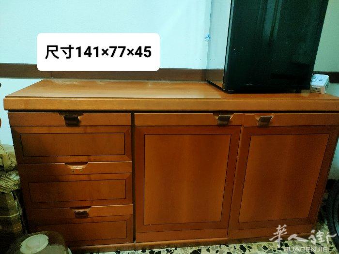 实木桌子为了家里空间20€便宜出