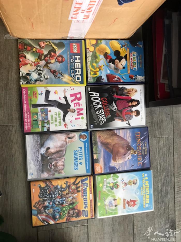 书一本€1 dvd 一个€1 dvd 机 €30