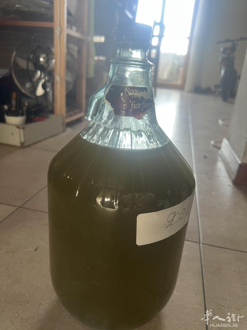 老外朋友送的橄榄油有5升自己没做饭便宜出