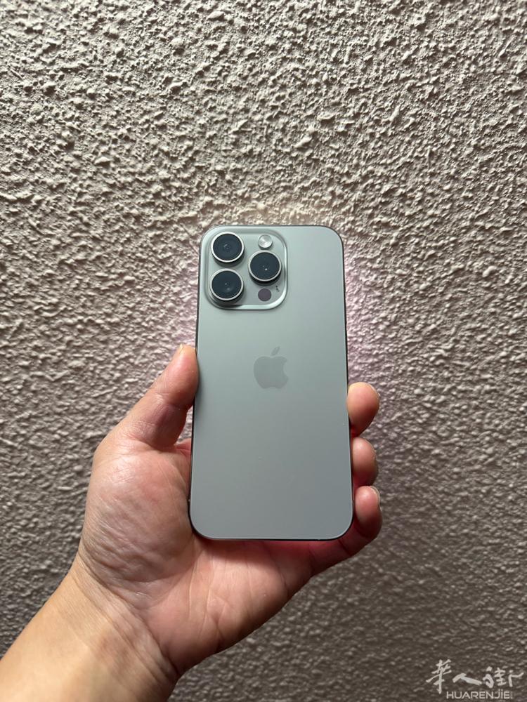 马德里出自用苹果 15pro 128gb 电池容量 88 无拆无修 600 欧