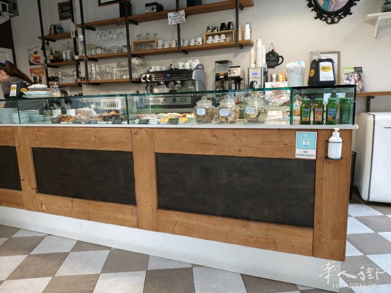 急急 低价！！低房租 ！Monza 附近 Brugherio 大城市 市中心 主