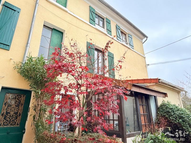 💰162 000 €（含中介费） Garches（92省）studio 25平