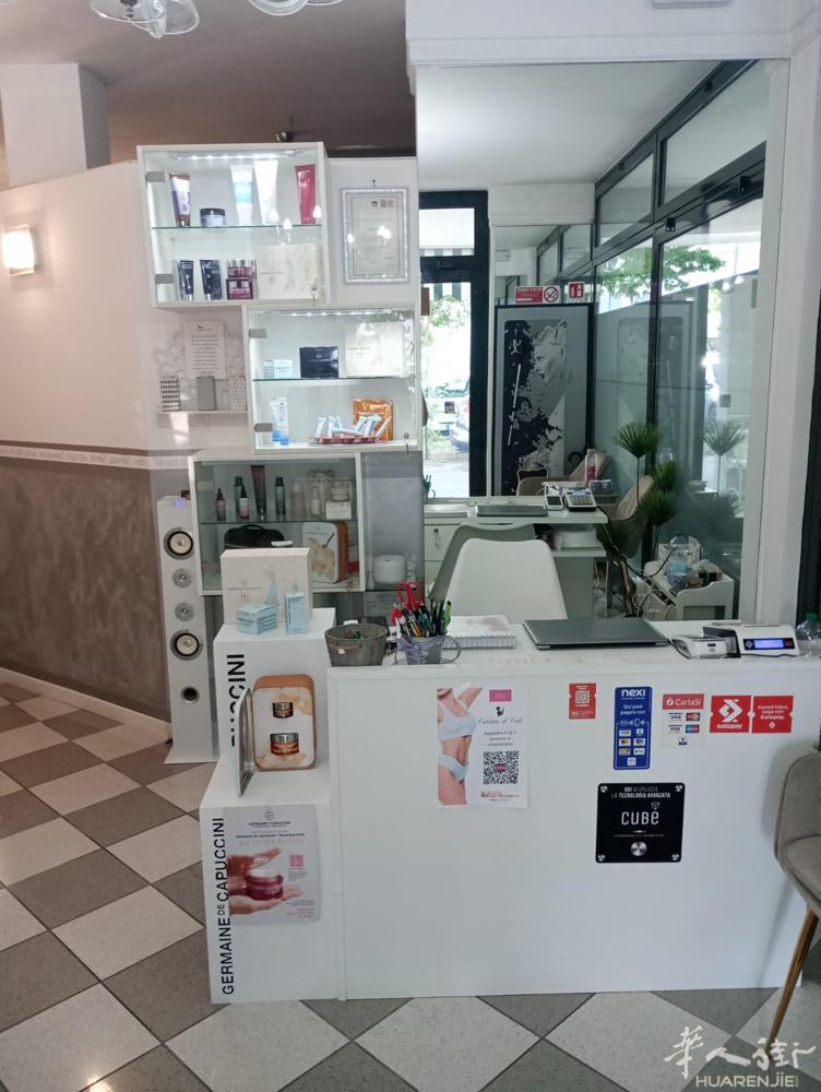 Padova 出售美甲店  私人电话☎️：+39 39 117 806 39