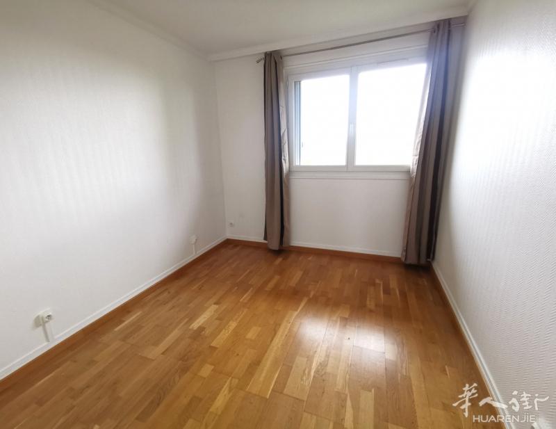 94 VILLEJUIF A LOUER APPARTEMENT 5 PIECES 72.41 M² 1700 EUROS