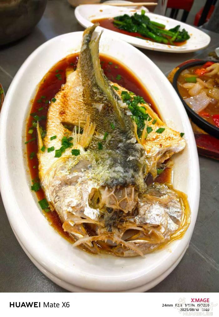 有工厂老板需要招聘烧饭师傅吗，做过厨师，目前没居留，居留正在办，需要加微z q