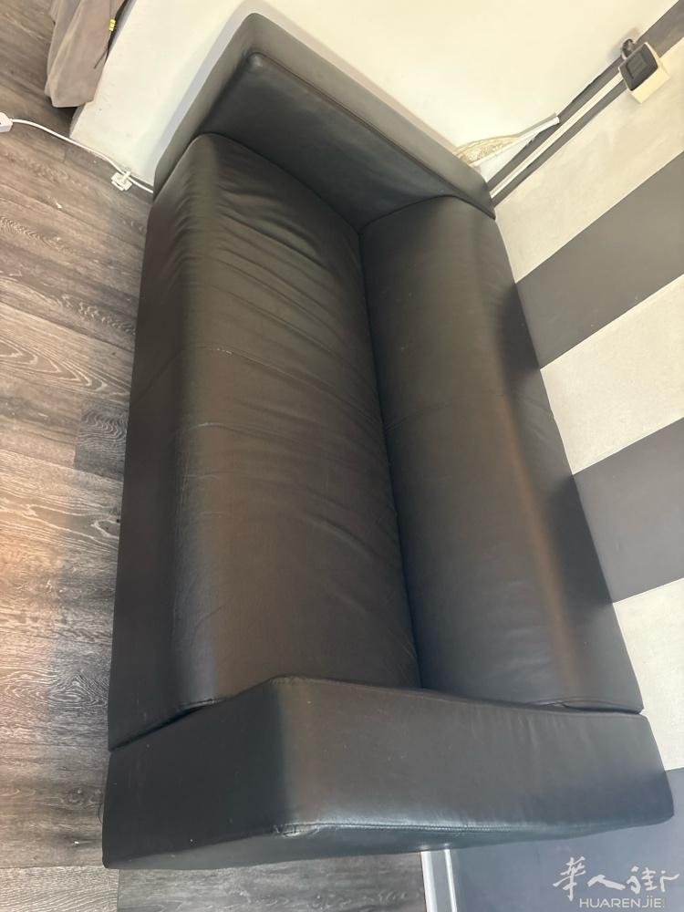 出一张二手沙发，180*85 米兰边自取