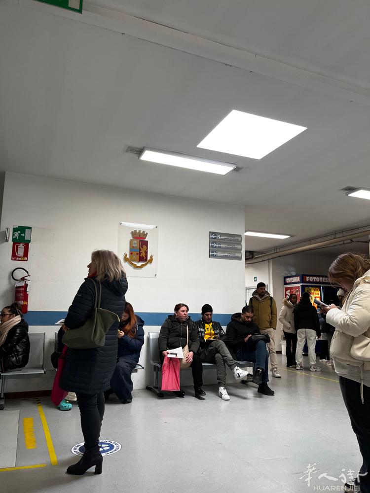 venezia岛内-mestre接陪同翻译 意大利华裔经济贸易系毕业生，意大利语