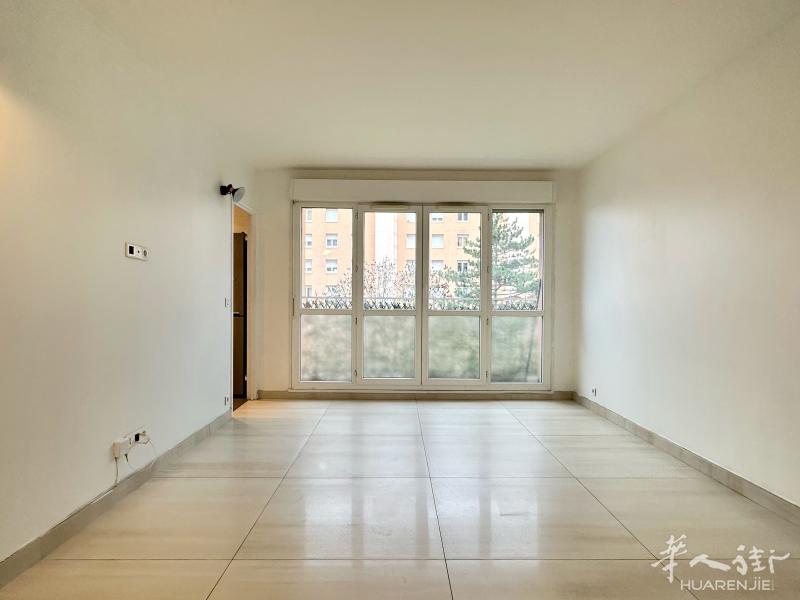 La Courneuve T3｜51.35㎡｜3楼电梯房｜东西双朝向 采光佳