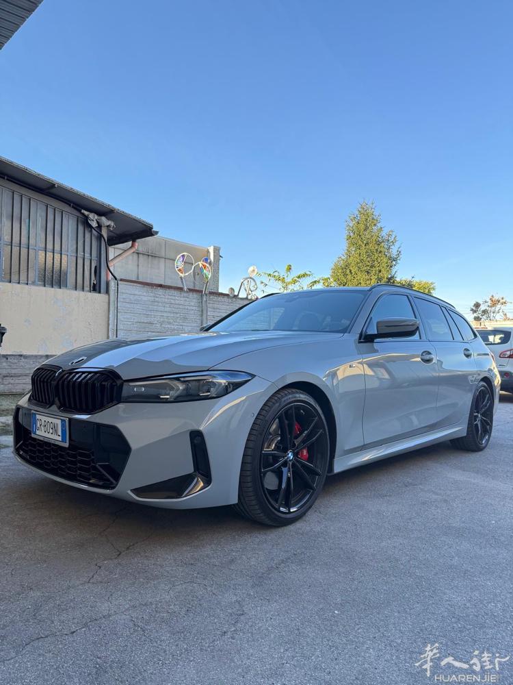 BMW 318i 2023 2.0 四缸汽油自动挡 156 CV (115 kW