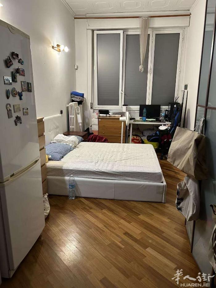 米兰边（ bresso）中心, 单身公寓出售， 地址：via de gatti，