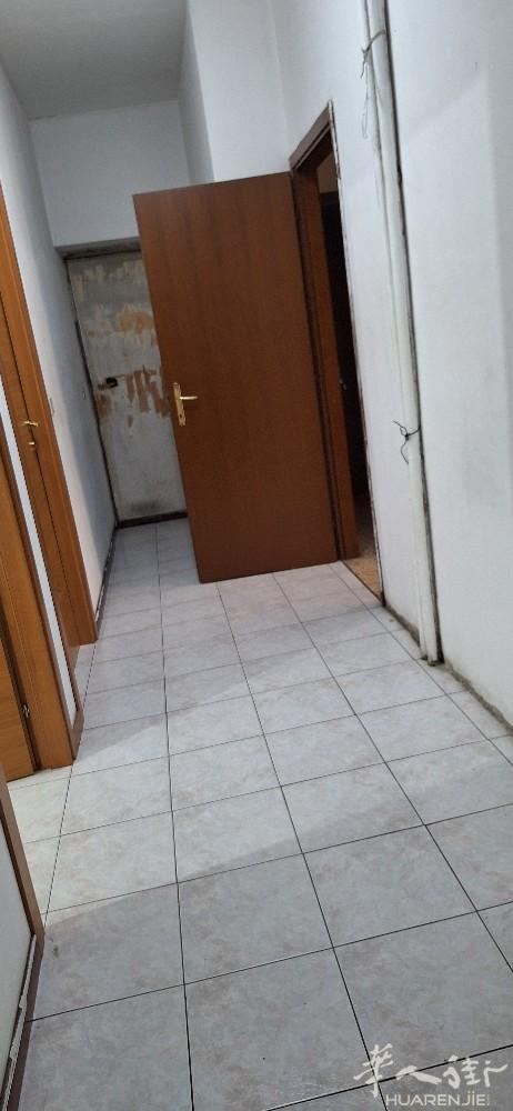 房子位于sesto San Giovanni 地铁站sesto  marell