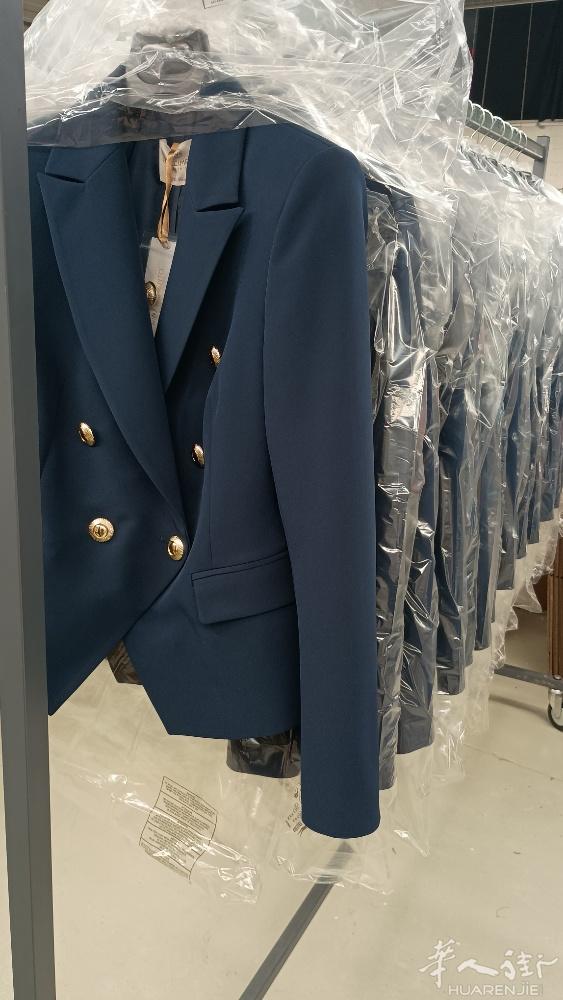 西装大布衣车工打洞工杂工烫工条件好工资待遇高9点一11上衣服工厂