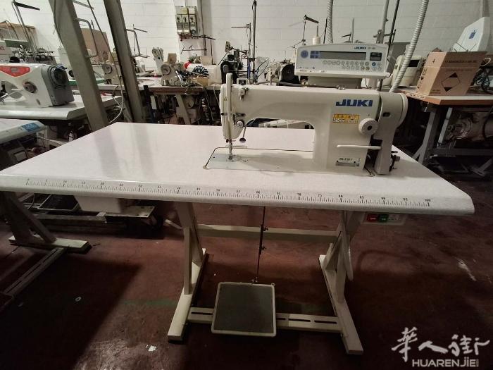 王师傅缝纫机店出售整理好的15台二手缝纫机。联系电话3332662792