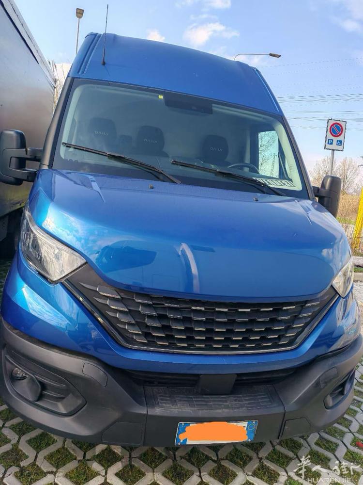 老外一手车，自动挡开了十万多公里，22000，有需要的老板➕3804986439