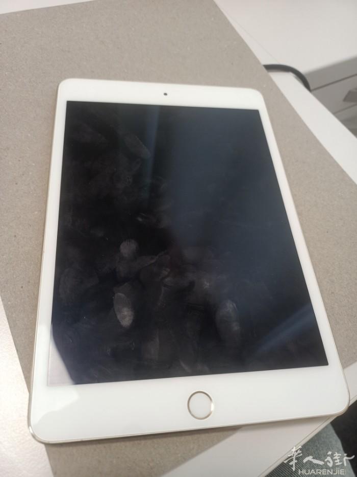 米兰出 ipad mini 3 16gb 追剧小能手 50欧
